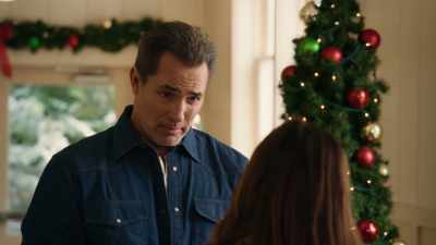 I do know that he
didn't wanna hire - Mystery on Mistletoe Lane