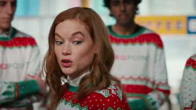 I do not wanna make
the wrong decision - Zoey's Extraordinary Christmas