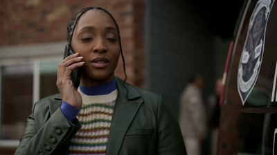 - I don"t trust it.
- Well, you don"t have to understand it. - Will Trent