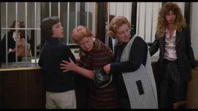 - I don't believe it!
- I do. - Caged Heat