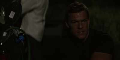 I don't. But he does. - Reacher