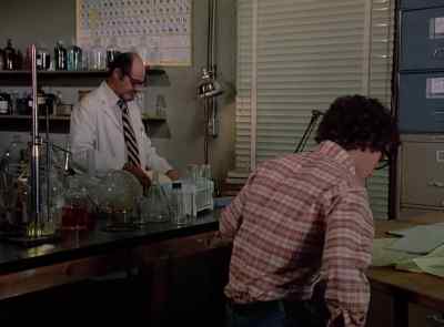 I don't buy it, Oscar. - The Six Million Dollar Man