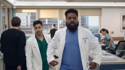 -I don't get it.
-Thank you. - The Resident