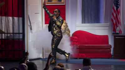 ♪ I don't give a fuck
What the sentence is ♪ - Katt Williams: Great America