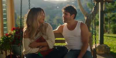 -I don't hate the farm.
-(LAUGHS) - Christmas on the Farm