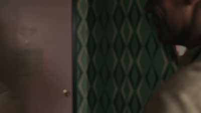 - I don't even know your first name.
- Everyone calls me Townes. - The Queen's Gambit