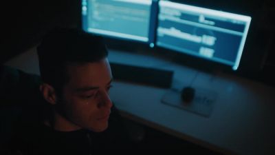 I don't know if I can go
through with the hack anymore. - Mr. Robot