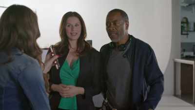 I don't know, but I think Lexi
can help us figure it out. - Christmas on Repeat