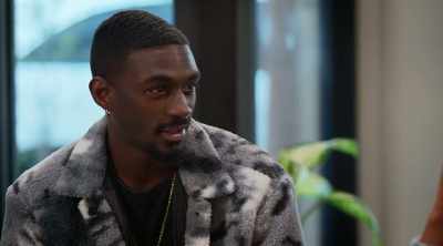 I don't know, I'm telling
you what it is. [Laughs] - Sweet Life: Los Angeles