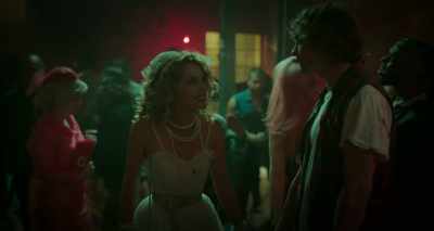 I don't know.
It's kinda weird. - Valley Girl