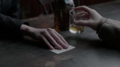 - I don't know London. - Then ask a policeman. - Penny Dreadful