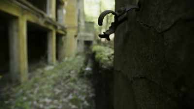 I don't know, maybe it's because
it's been damaged and destroyed, - Secret Nazi Ruins