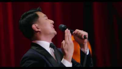 I don't know the social etiquette
in this situation." - Ronny Chieng: Asian Comedian Destroys America!