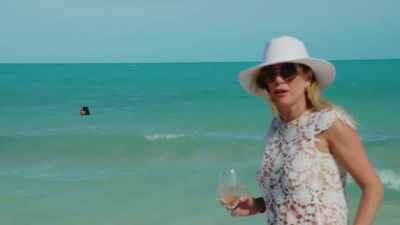 I don't know if this
is washable or dry cleanable. - The Real Housewives Ultimate Girls Trip