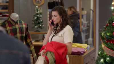 I don't know. Um.
Blue. Dark blue. - The Secret Gift of Christmas