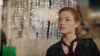 I don't know what you did
to Joan yesterday, - Zoey's Extraordinary Playlist