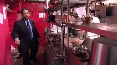 I DON'T KNOW WHAT EACH MANAGER
DOES SPECIFICALLY. - Kitchen Nightmares