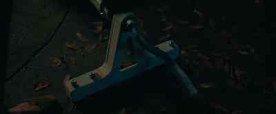 I don't know what happened.
I don't know... Elliot's down there. - Night Swim