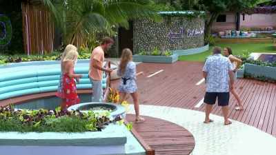 I DON'T KNOW WHAT I DID TO
DESERVE THIS ONE. - Love Island