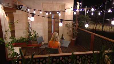 ‐I don't know
what her name is.
‐(ALL GASP, LAUGH) - Love Island