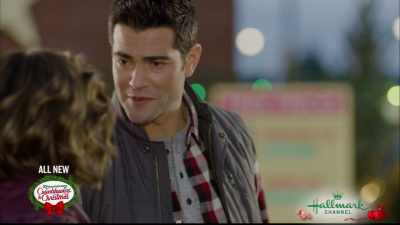 - I don't know what to say.
- How about merry Christmas? - Christmas Under the Stars