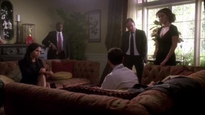 I don't know what you're talking about. - Lie to Me