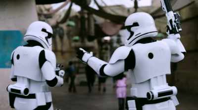 I don't know what's so special
about that Falcon ship. - Star Wars: Galaxy's Edge - Adventure Awaits