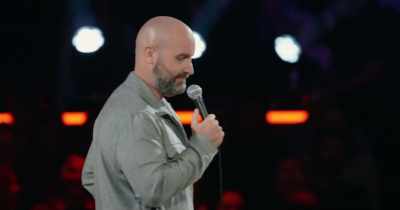- I don't know who's here, you know?
- [laughter] - Tom Segura: Sledgehammer