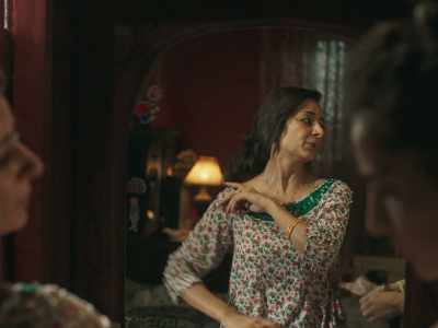 I don't know why you wear
such loose clothes. - Joyland
