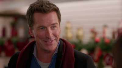 I don't know if your boss would mind,
but look at this. - I'm Glad It's Christmas