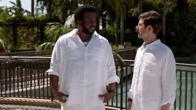 - I don't like when my clothes billow.
- Yeah, but it looks great. - Ghosted