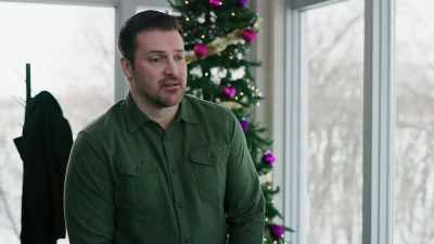 - I don't like when people - Christmas Lover's Anonymous