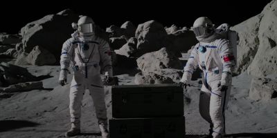 I don't like this. What's he doing? - For All Mankind