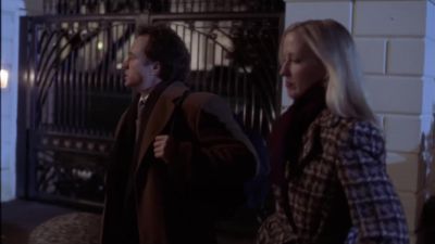 -I don't need a doctor.
-Are you a doctor? - The West Wing