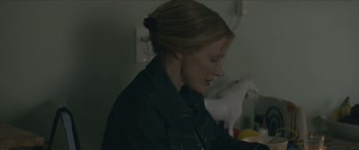 - I don't need it all.
- Six, seven… No, no, no. Eight, nine… - The Good Nurse