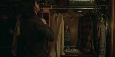 - I don't need to be awake to bartend.
- So, um... - Maid