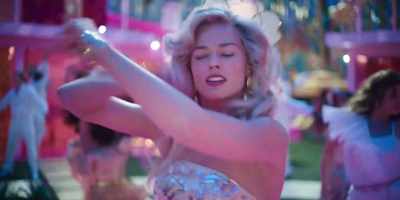 ♪ I don't play safe ♪ - Barbie
