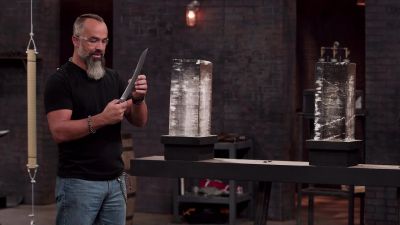 - I don't see any damage - Forged in Fire