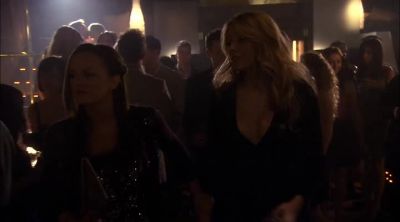 I don't see her. - Gossip Girl