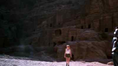 I don't see street signs,
mailboxes. - Mortal Kombat: Annihilation