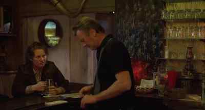 I don't see what you see in that guy. - Barfly
