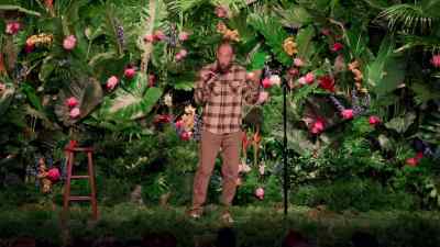 I don't think anybody was like,
"What? She's crushing it?" - Ari Shaffir: America's Sweetheart