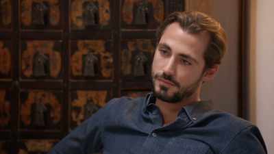 I don't think Bastien
is honest with Lacy. - Love Trip: Paris