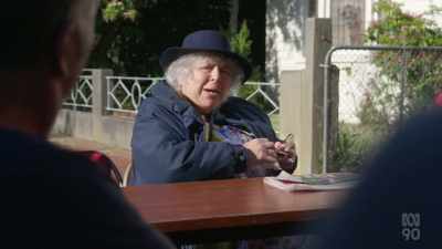 I don't think I could get
my legs that wide apart. - Miriam Margolyes: Australia Unmasked