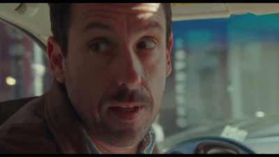 -I don't think I'm fitting.
-I'm telling you, - The Meyerowitz Stories