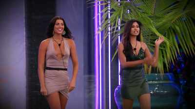 >> I DON'T THINK IT'S ROMANTIC
>> I HEARD IT'S SOMEONE'S - Love Island