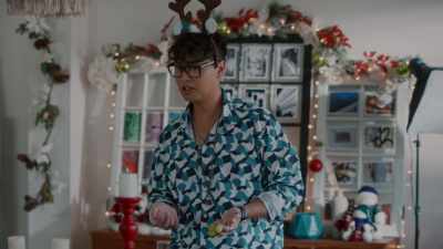 I don't think
she would do that - Friends & Family Christmas