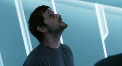I don't think we should go
behind the captain's back. - Slingshot