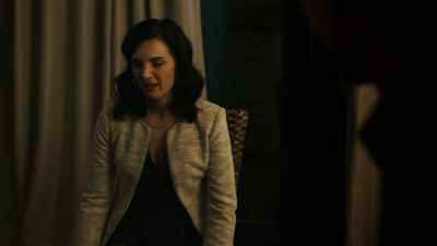 - I don't think so. Mike?
Susie, what's going on? - The Baby Swindler