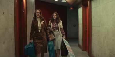 -I don't understand why.
-Germs. - Mrs. America